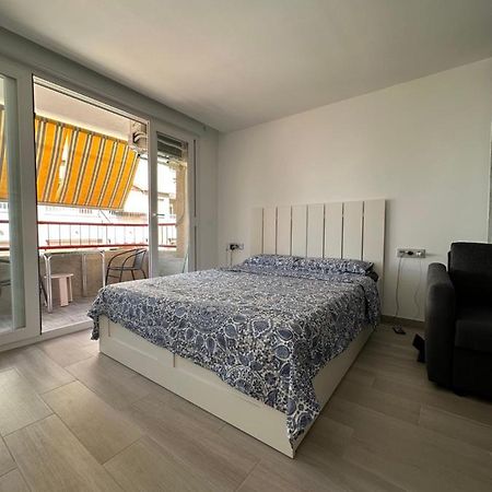 Studio Monserrate H Torrevieja Ngoại thất bức ảnh